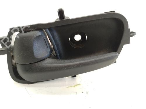 rear-left-interior-door-handle-toyota-yaris-_p21_-_pa1_-_ph1_-2020-36278264 main image
