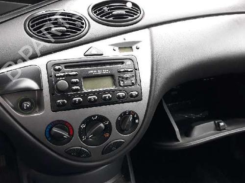 Left front fog light FORD FOCUS I (DAW, DBW) 1.6 16V | BP7672779C30 