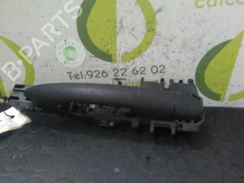 Używane Klamka zewnętrzna drzwi przednich prawych RENAULT MEGANE II (BM0/1_, CM0/1_) 1.5 dCi (BM02, BM13, BM2A, CM02, CM13) (101 hp) 3047703