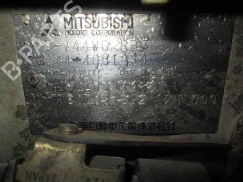 Left front steering knuckle MITSUBISHI PAJERO SPORT III (KS_) 2.4 DI-D 4x4 (KS1W) | BP12559898M25 