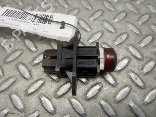 Used Warning switch MITSUBISHI GRANDIS (NA_W) [2003-2011]  9363677