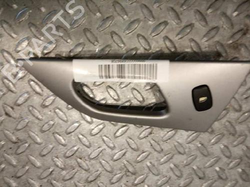Used Right rear window switch PEUGEOT 407 (6D_) 2.7 HDi (6DUHZJ, 6DUHZF) (204 hp) 3125027