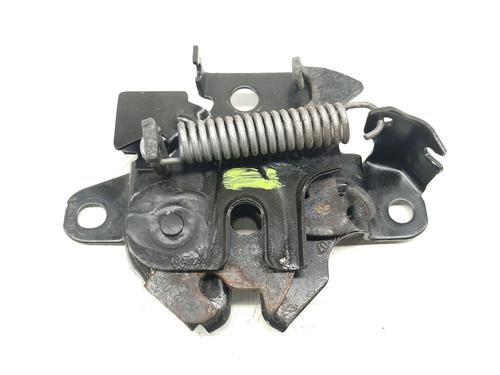 Used Hood lock TOYOTA AVENSIS Saloon (_T27_) 2.0 D-4D (ADT270_, ADT270R) (124 hp) 31996994