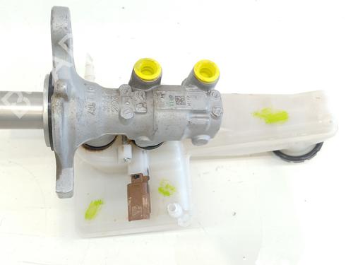 Brake master cylinder CITROËN C4 III (BA_, BB_, BC_) 1.2 PureTech 130 (BAHNSA, BAHNSB) | BP26325202M77 