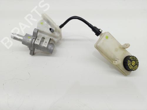 brake-master-cylinder-citroen-c4-ii-nc_-2009-35728971 main image