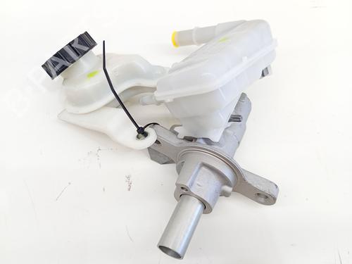 Used Brake master cylinder Brake master cylinder 37585383 37585383