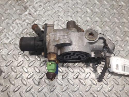 Used Thermostat housing CITROËN XSARA (N1) 1.9 D (70 hp) 14229054