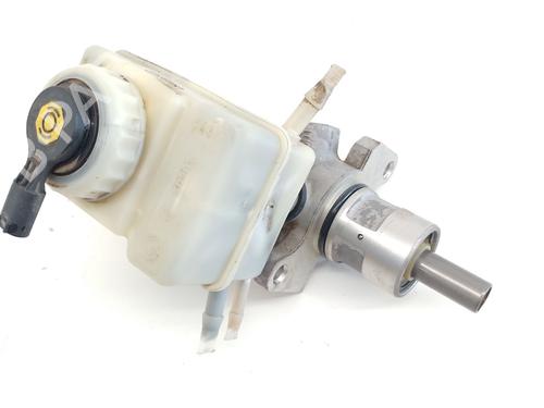 Used Brake master cylinder BMW 5 (E39) 530 d (193 hp) 27491784