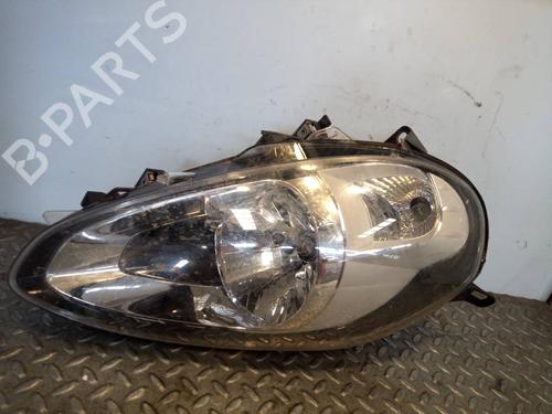 Faro derecho FIAT PUNTO EVO (199_) 1.3 D Multijet (199AXC1A, 199BXC1A, 199AXT1A, 199BXT1A) (75 hp) 13706757