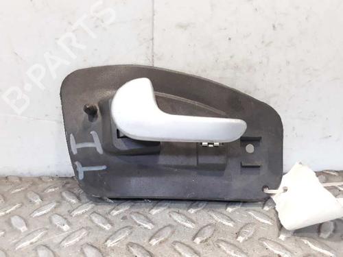 Poignée intérieure arrière gauche OPEL CORSA C (X01) 1.2 Twinport (F08, F68) (80 hp) 3537991