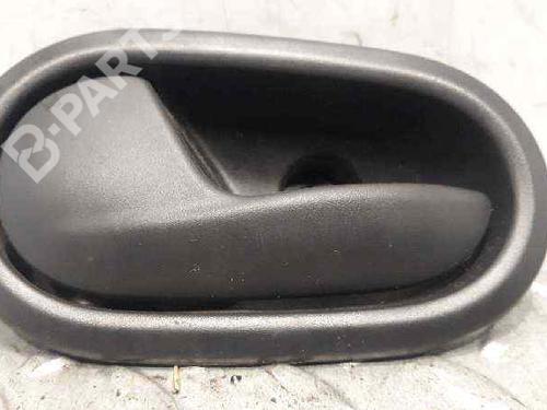 Used Rear left interior door handle Rear left interior door handle DACIA SANDERO II 1.5 dCi 75 / Blue dCi 75 (B8JW, B8M4, B8AH, B8M7, B8M6) (75 hp) 6800111 6800111