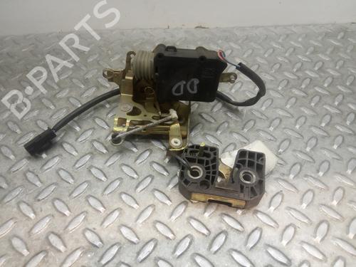 Høyre foran lås VOLVO 940 Kombi (945) 2.4 TD Intercooler (122 hp) 3035627