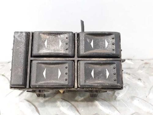 Used Left front window switch FORD MONDEO III (B5Y) [2000-2007]  3050893