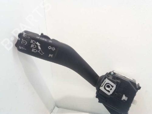 Used Steering column stalk VW GOLF V (1K1) 1.9 TDI (105 hp) 4647201