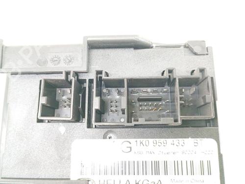 Control unit VW TOURAN (1T3) 2.0 TDI | BP40532459M11 - Image 5