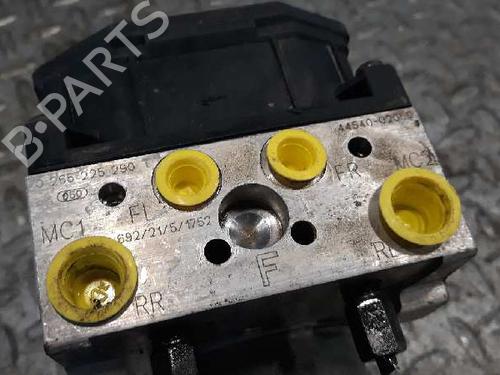 ABS pump TOYOTA COROLLA (_E12_) 1.4 D (NDE120_, NDE120R) | BP6833520M43 