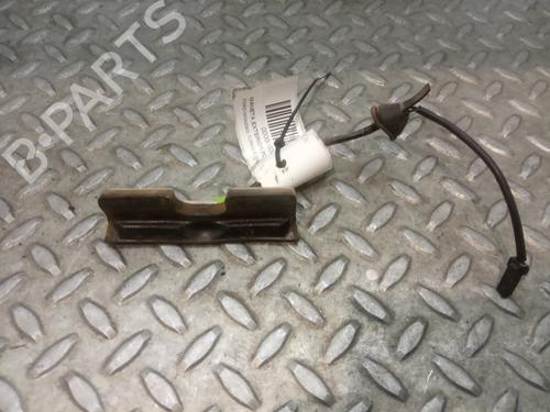 Used Tailgate handle FORD MONDEO III Saloon (B4Y) [2000-2007]  9177666