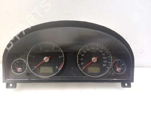 Used Instrument cluster FORD MONDEO III (B5Y) [2000-2007]  3068377