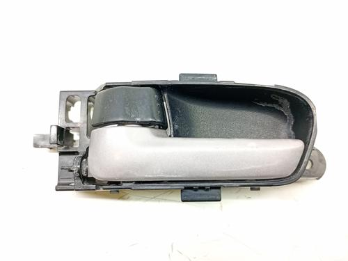 Used Front left interior door handle Front left interior door handle SUZUKI GRAND VITARA II (JT, TE, TD) 1.9 DDiS All-wheel Drive (JT419, TD44, JB419WD, JB419XD,... (129 hp) 40498563 40498563