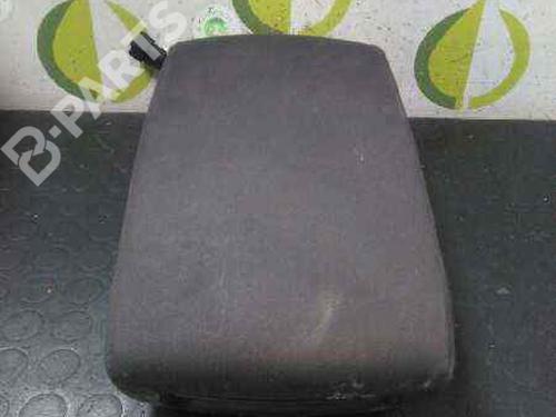 Used Armrest / Center console Armrest / Center console AUDI A6 C6 (4F2) 2.0 TDI (140 hp) 7154588 7154588