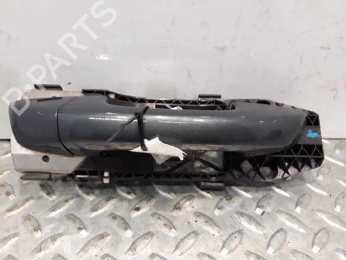 Używane Klamka zewnętrzna drzwi przednich prawych SKODA SUPERB II (3T4) [2008-2015]  5414615