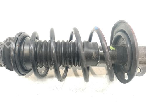 Right front shock absorber TOYOTA YARIS (_P1_) 1.3 (SCP12_, SCP13_, SCP12R, SCP13R) | BP24703640M17 