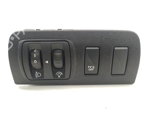 Used Headlight switch Headlight switch RENAULT MEGANE III Hatchback (BZ0/1_, B3_) 1.2 TCe (BZ16, BZ28) (132 hp) 33294184 33294184