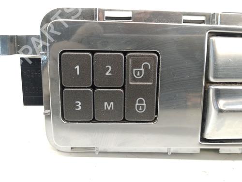 Front left interior door handle LAND ROVER DISCOVERY IV (L319) 3.0 SDV6 4x4 | BP26616084I13