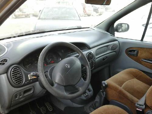 Lève-vitre avant gauche RENAULT SCÉNIC I MPV (JA0/1_, FA0_) 1.6 (JA00, JA16, JA15, JA19, JA1V, JA2B, JA2C, JA0B,... | BP6213967C22 