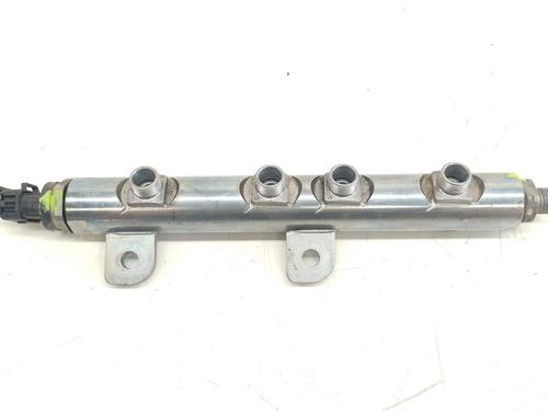 Used Injection rail LAND ROVER DISCOVERY IV (L319) 3.0 SDV6 4x4 (256 hp) 26979041