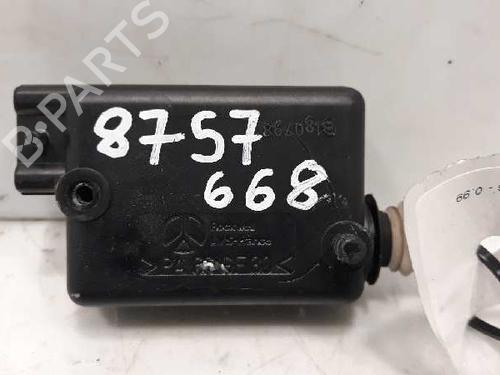 Pompe de verrouillage central RENAULT MEGANE Scenic (JA0/1_) 1.9 dT (JA0K, JA0Y) (90 hp) 10276893