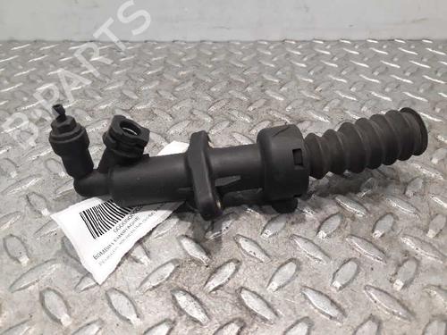 Used Clutch slave cylinder PEUGEOT 406 (8B) 2.0 HDI 90 (90 hp) 14226906