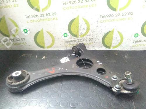 Used Left front suspension arm MERCEDES-BENZ A-CLASS (W168) A 160 (168.033, 168.133) (102 hp) 3060594