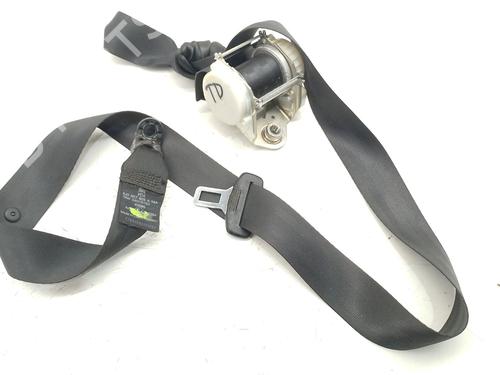 Cinto de segurança traseiro direito SEAT IBIZA IV SC (6J1, 6P5) 1.9 TDI (105 hp) 32298584