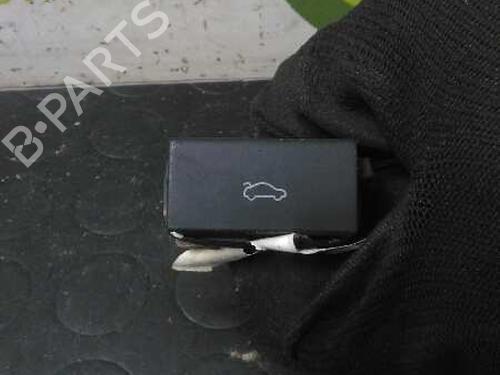 Used Switch Switch AUDI A6 C6 (4F2) 2.0 TDI (140 hp) 14229526 14229526