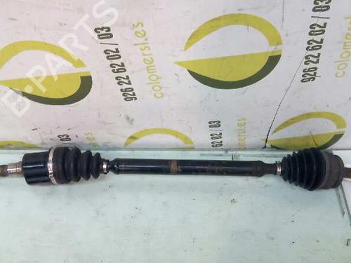 Used Right front driveshaft CHRYSLER VOYAGER / GRAND VOYAGER III (GS_, NS_) [1995-2001]  3062001