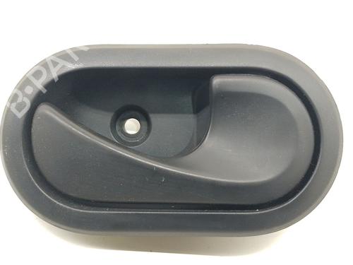 Højre fortil invendig håndtag Højre fortil invendig håndtag DACIA SANDERO 1.6 MPI 85 (BS03) (84 hp) 33704588 33704588