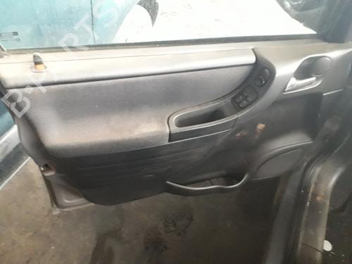 Tailgate lock OPEL ZAFIRA A MPV (T98) 2.0 DTI 16V (F75) | BP13553965C101 