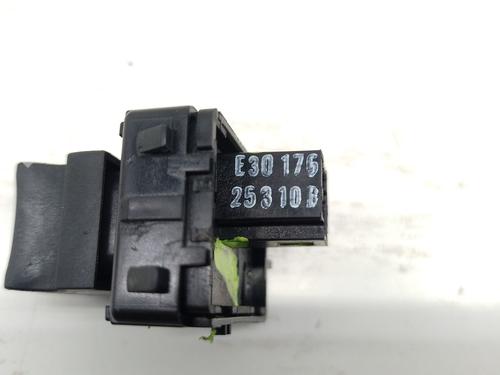 Right rear window switch RENAULT LAGUNA III (BT0/1) 2.0 dCi (BT01, BT08, BT09, BT0E, BT0K, BT12, BT1C, BT1D,... | BP31974012I28