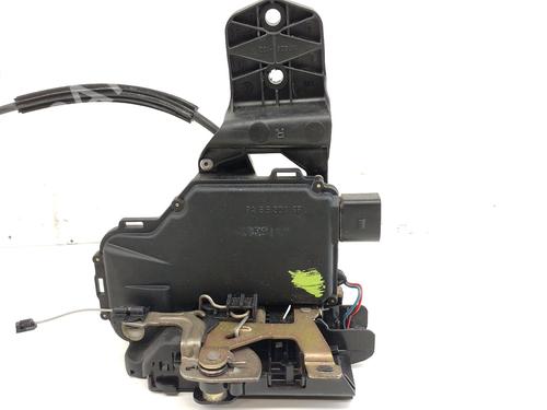 Front right lock VW PASSAT B5 (3B2) 1.6 | BP27597130C97 
