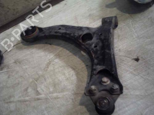 Used Left front suspension arm TOYOTA COROLLA (_E12_) 1.6 VVT-i (ZZE121_, ZZE121R) (110 hp) 7900404