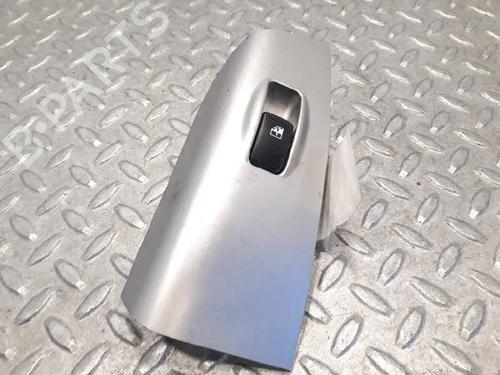 Used Right rear window switch KIA SPORTAGE II (JE_, KM_) [2004-2011]  3041905