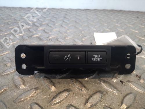 Used Switch NISSAN MICRA V (K14) 1.0 IG-T (92 hp) 14226493