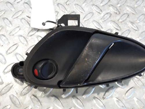 Used Front left interior door handle CITROËN XSARA (N1) 1.9 TD (90 hp) 3221404