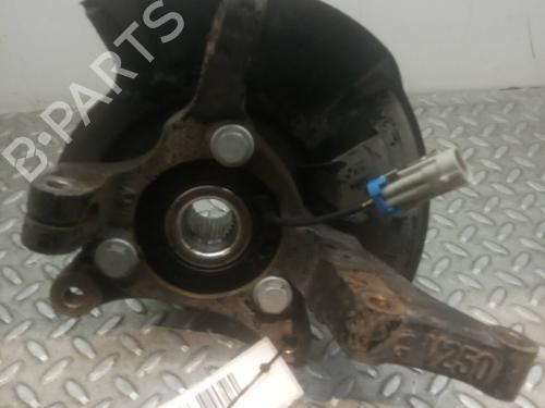 Used Left front steering knuckle CHEVROLET EPICA (KL1_) 2.0 D (150 hp) 11860685