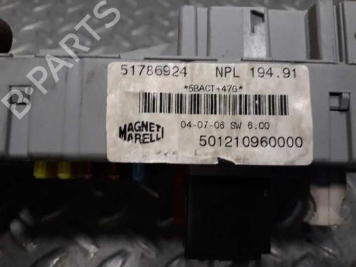 Fuse box FIAT CROMA (194_)  | BP7033044E1 
