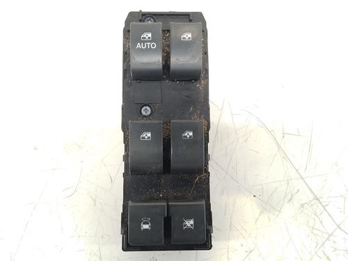 Used Left front window switch CHEVROLET CAPTIVA (C100, C140) 2.0 D 4WD (126 hp) 25783175