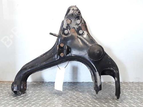 Used Right front suspension arm Right front suspension arm MITSUBISHI PAJERO I (L04_G, L14_G) [1982-1991] 5846944 5846944