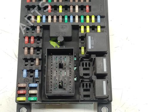 Fuse box LAND ROVER DISCOVERY SPORT (L550) 2.0 D | BP32264548E1