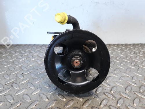 Used Steering pump HYUNDAI ELANTRA III (XD) 2.0 CRDi (113 hp) 7994700